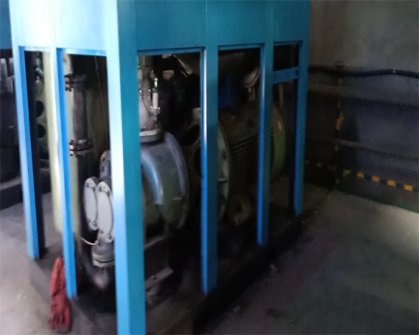 空压机风冷改造-孝义市某甲醇厂2台兰佛卡250KW